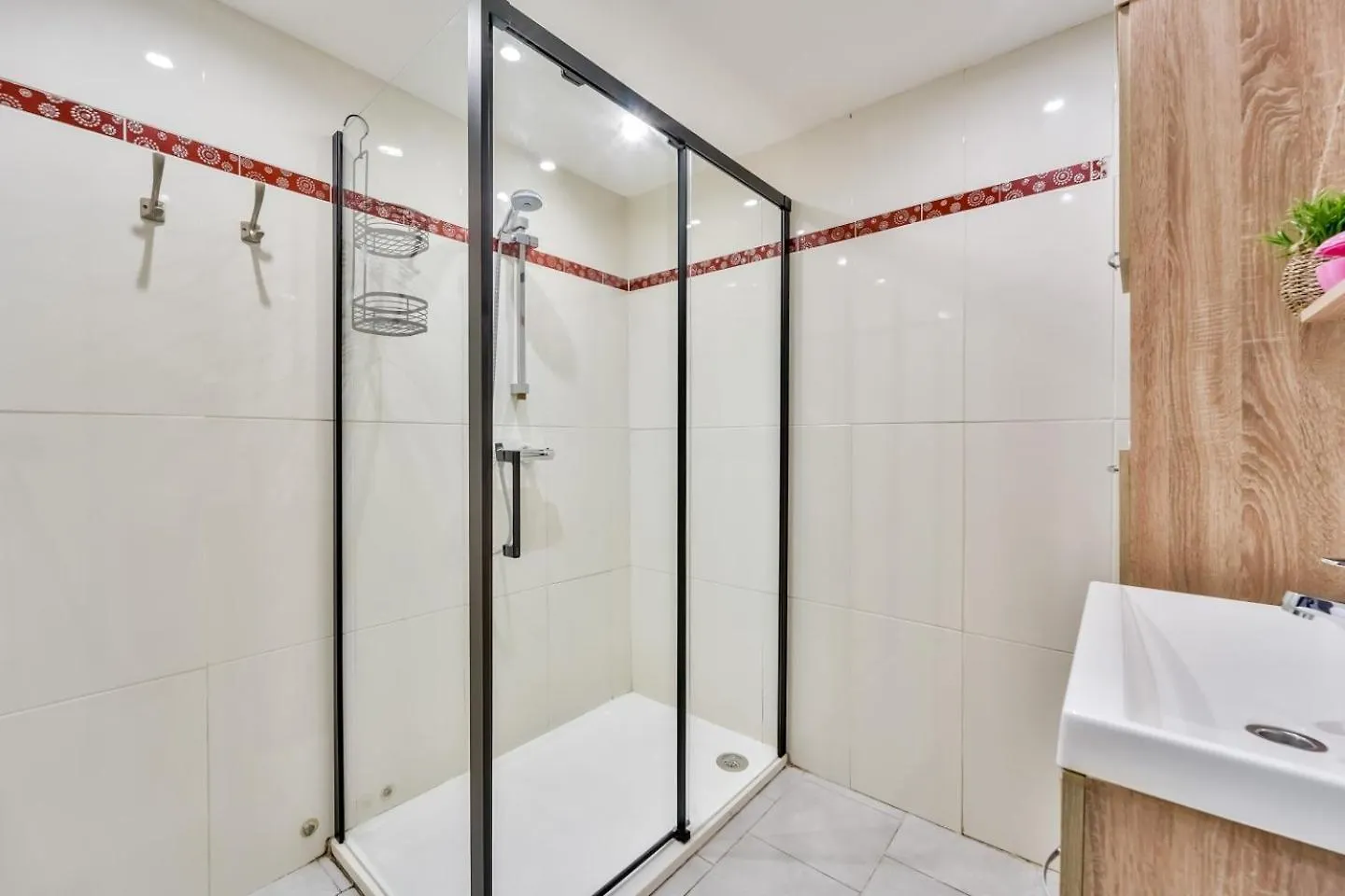 Modern 2Br Flat - Haut De Nice France